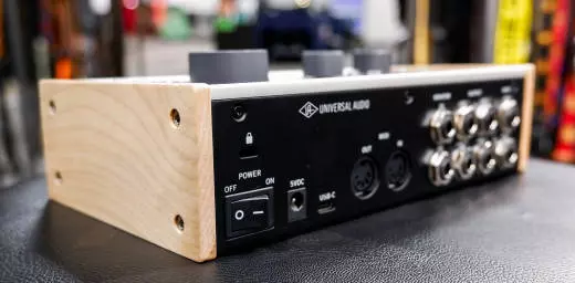 Universal Audio - Volt 476 USB Interface with Compressor 2